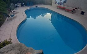 Studio 1 Piece 16 M2 Climatise 2 Personnes Piscine Partagee